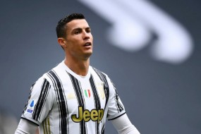 Không gửi lời chia tay đến Ronaldo, Juventus bị tố 'ăn cháo đá bát' Không gửi lời chia tay đến Ronaldo, Juventus bị tố 'ăn cháo đá bát'