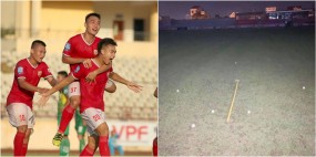 Biến sân đá bóng thành...sân golf 'chui', BQL nhất quyết không cho các cầu thủ Hà Tĩnh vào sân tập luyện? Biến sân đá bóng thành...sân golf 'chui', BQL nhất quyết không cho các cầu thủ Hà Tĩnh vào sân tập luyện?