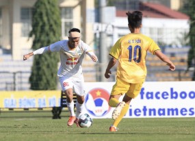 Gặp may với 'siêu phẩm' của sao trẻ U22, Hoàng Anh Gia Lai nhọc nhằn kiếm 1 điểm vàng Gặp may với 'siêu phẩm' của sao trẻ U22, Hoàng Anh Gia Lai nhọc nhằn kiếm 1 điểm vàng