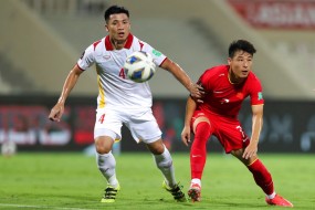 Tái đấu Việt Nam tại VL World Cup, tuyển Trung Quốc lên danh sách triệu tập khủng lên tới 50 cầu thủ?