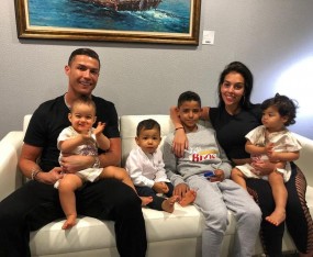 NÓNG: Có kết quả xét nghiệm nCoV của Ronaldo NÓNG: Có kết quả xét nghiệm nCoV của Ronaldo