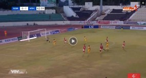 VIDEO: Phan Văn Đức lừa cả hàng thủ HL Hà Tĩnh với pha kiến tạo tinh tế VIDEO: Phan Văn Đức lừa cả hàng thủ HL Hà Tĩnh với pha kiến tạo tinh tế
