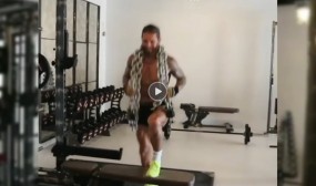 VIDEO: Ramos tập luyện như quái vật trong lúc đồng đội đang nghỉ mát VIDEO: Ramos tập luyện như quái vật trong lúc đồng đội đang nghỉ mát