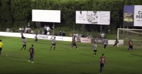 VIDEO: Sao trẻ Barca lập siêu phẩm với cú lốp bóng từ sát đường biên ngang VIDEO: Sao trẻ Barca lập siêu phẩm với cú lốp bóng từ sát đường biên ngang