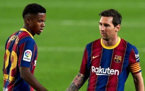 Liên tục tỏa sáng, 'báu vật của Barca' bất ngờ phải nghỉ thi đấu dài hạn Liên tục tỏa sáng, 'báu vật của Barca' bất ngờ phải nghỉ thi đấu dài hạn