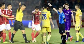 5 trận đấu trọng tài tự biến mình thành tâm điểm tại V.League 2020, Nam Định 3 lần làm nạn nhân 5 trận đấu trọng tài tự biến mình thành tâm điểm tại V.League 2020, Nam Định 3 lần làm nạn nhân