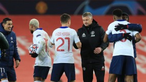 Thua đau PSG, HLV Solskjaer tố người cũ Man Utd cố tình khiêu khích khiến Fred bị đuổi Thua đau PSG, HLV Solskjaer tố người cũ Man Utd cố tình khiêu khích khiến Fred bị đuổi