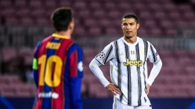 Fair-play bầu cho đối thủ, Ronaldo vẫn không được Messi bầu lại ở FIFA The Best 2020 Fair-play bầu cho đối thủ, Ronaldo vẫn không được Messi bầu lại ở FIFA The Best 2020
