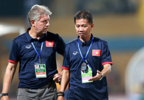 Người hùng World Cup của bóng đá Việt Nam chính thức tái xuất trên cương vị mới Người hùng World Cup của bóng đá Việt Nam chính thức tái xuất trên cương vị mới