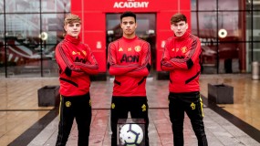Tự tin dẫn đầu Ngoại hạng Anh, Man Utd chia tay cầu thủ đầu tiên ở kỳ chuyển nhượng mùa đông Tự tin dẫn đầu Ngoại hạng Anh, Man Utd chia tay cầu thủ đầu tiên ở kỳ chuyển nhượng mùa đông
