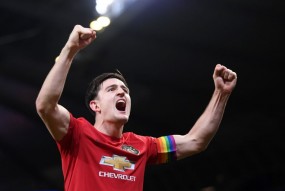 Liverpool giương cờ trắng, trung vệ đắt giá nhất thế giới lên tiếng về khả năng vô địch của Man Utd Liverpool giương cờ trắng, trung vệ đắt giá nhất thế giới lên tiếng về khả năng vô địch của Man Utd