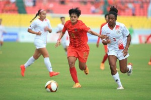 Highlight tuyển nữ Philippines 2-1 tuyển nữ Myanmar: Ngược dòng chớp nhoáng, Philippines giành tấm HCĐ SEA Games 31