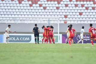 Thái Lan lỡ hẹn U18 nữ Việt Nam tại Chung kết ĐNÁ dù thi đấu như 'chiến binh' suốt 120 phút