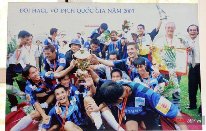 Dream Team won the 2003 V-League of HAGL. Photo: Star Star