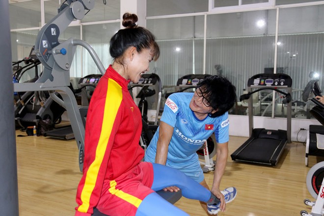 'Bông hồng thép' ĐT Việt Nam gây sốc, không thèm nghe lời thần y Choi